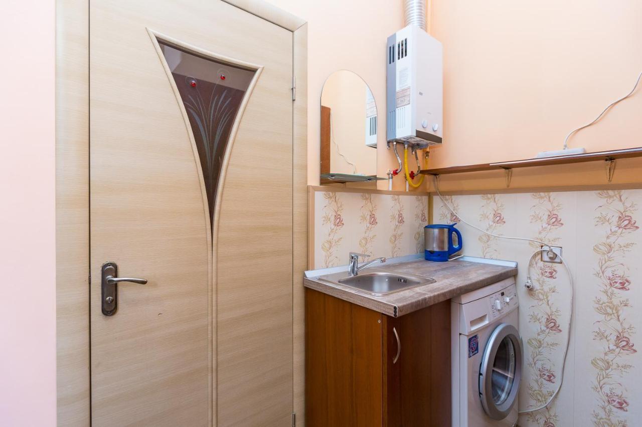 в центрі подобово на вулиці коперника 26 біля палацу мистецтв Apartment